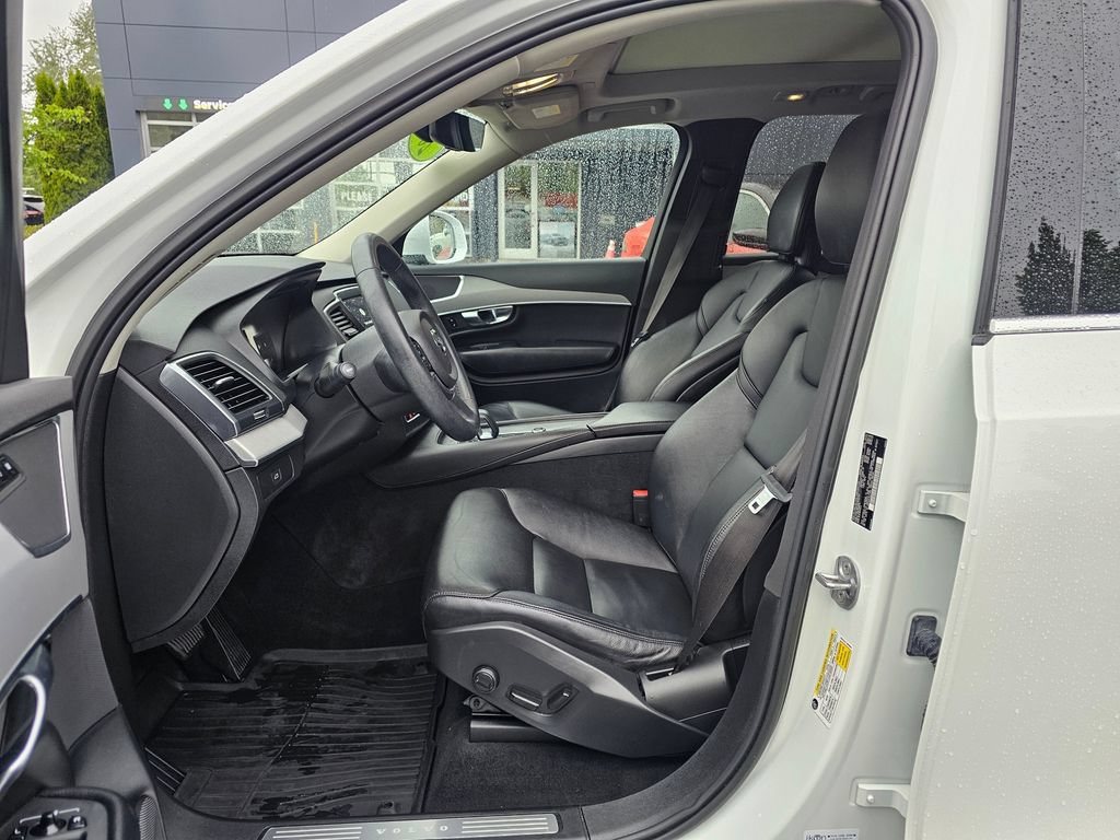 Used 2023 Volvo XC90 B5 Core w/ Protection Package Premier AWD/4WD image 17