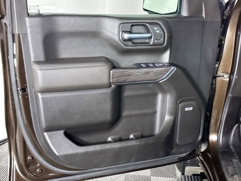 Used 2019 Chevrolet Silverado 1500 LTZ w/ LTZ Convenience Package AWD/4WD image 10