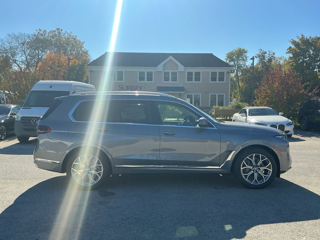 New 2027 BMW X7 xDrive40i w/ Premium Package AWD/4WD image 6