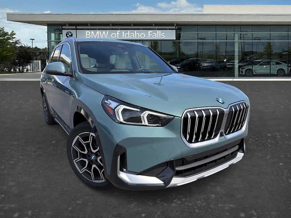 New 2026 BMW X1 xDrive28i w/ Technology Package AWD/4WD image 1