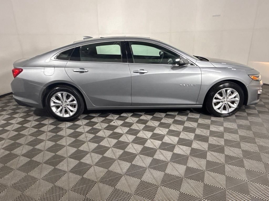 Used 2024 Chevrolet Malibu LT FWD image 11