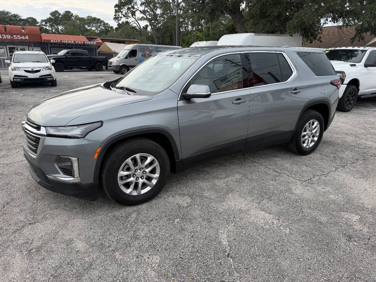 Used 2023 Chevrolet Traverse LS AWD/4WD image 6
