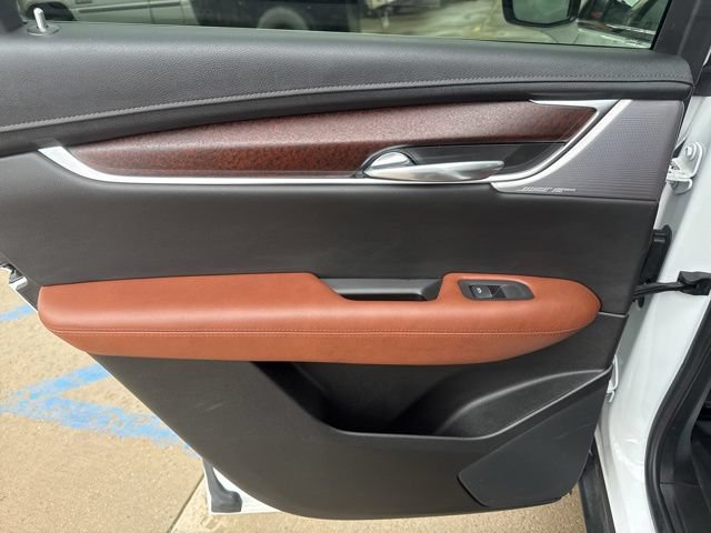 Used 2021 Cadillac XT5 Sportv AWD/4WD image 17