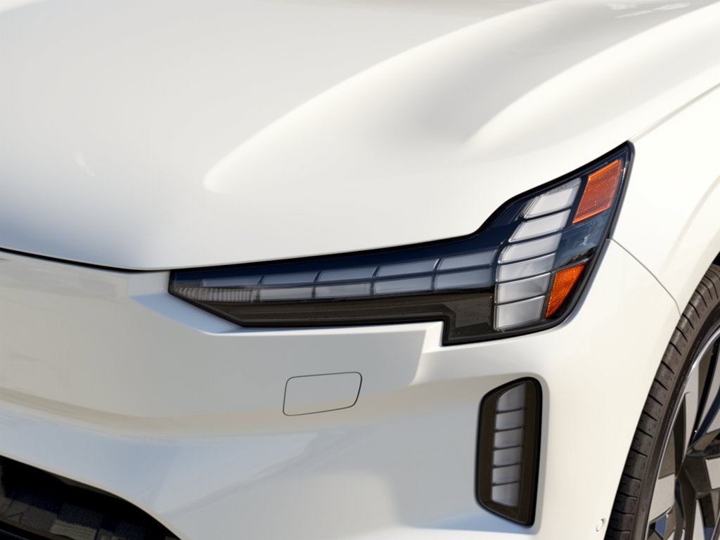 Certified 2025 Volvo EX90 Plus AWD/4WD image 12