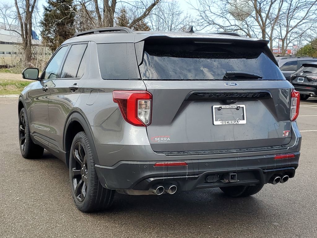 Used 2023 Ford Explorer ST w/ Equipment Group 401A image 2