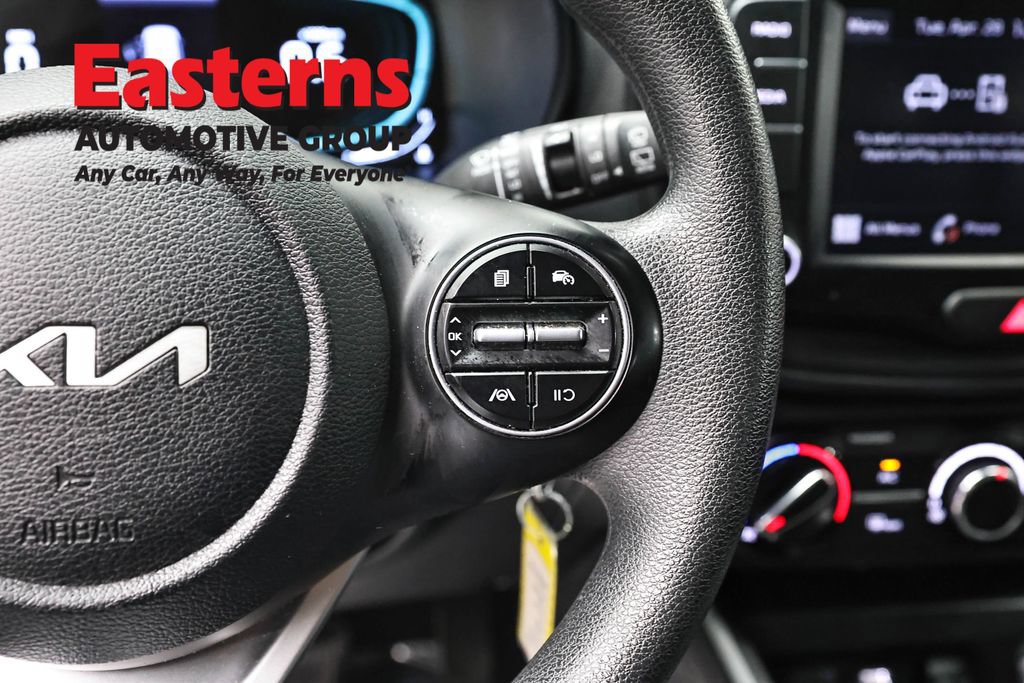 Used 2023 Kia Soul LX w/ Option Group 015 FWD image 16