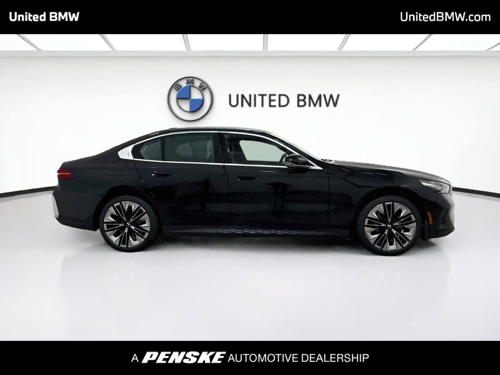 Certified 2027 BMW 540i xDrive AWD/4WD image 4