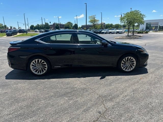 Used 2019 Lexus ES 300h FWD image 2