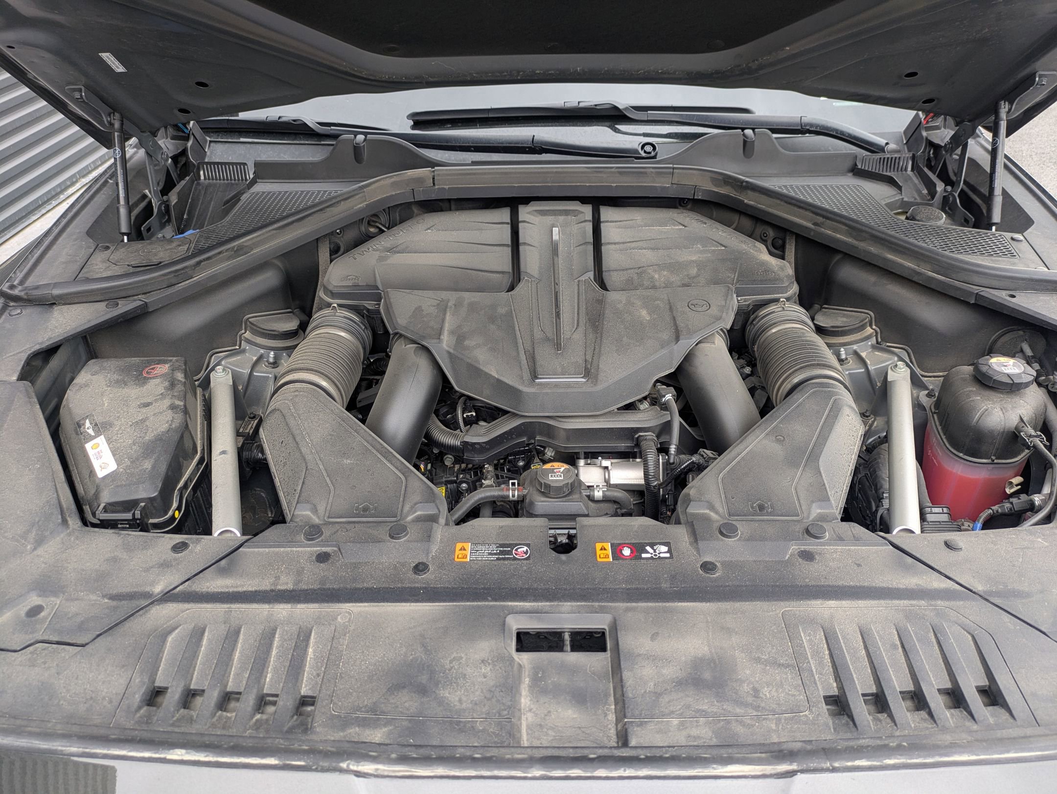 Used 2025 Genesis GV80 3.5T Prestige image 32