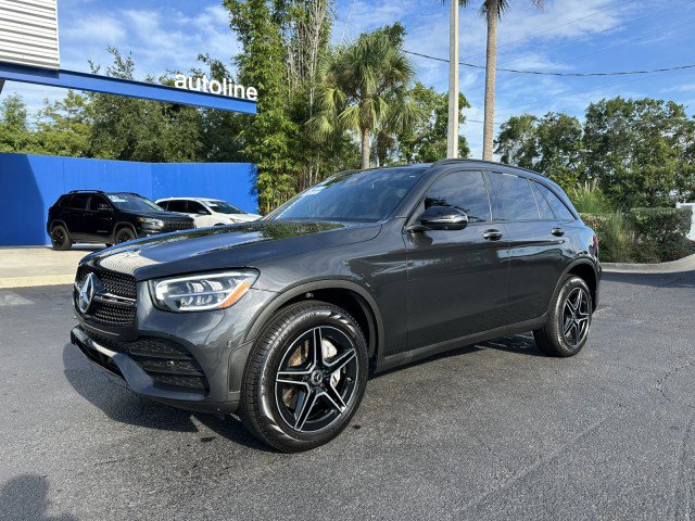 Used 2022 Mercedes-Benz GLC 300 4MATIC image 2