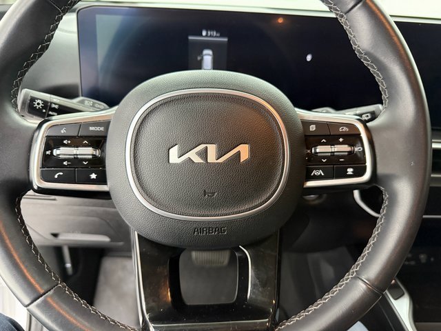 Used 2024 Kia Sorento S image 15