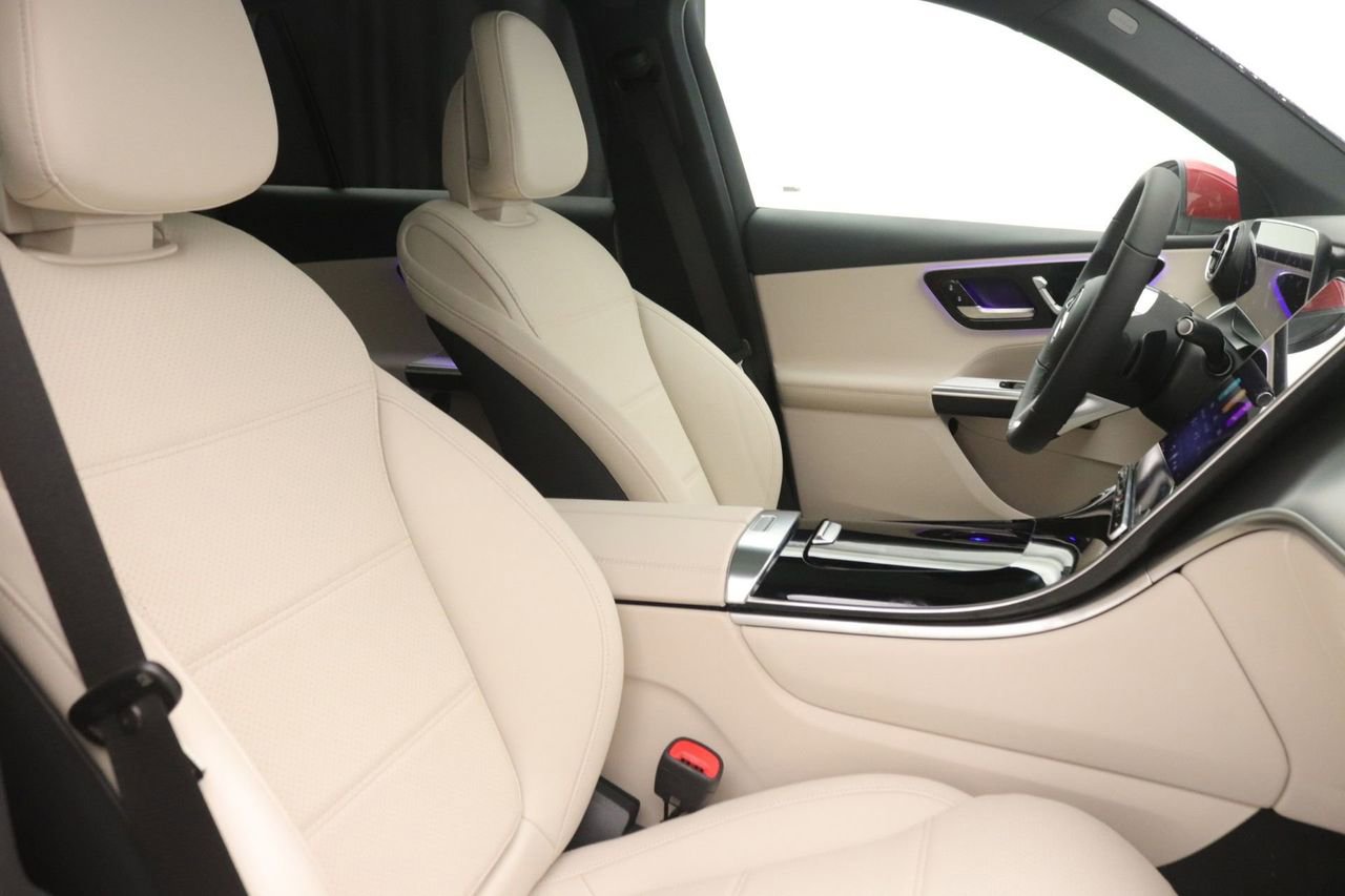 New 2026 Mercedes-Benz GLC 300 image 9