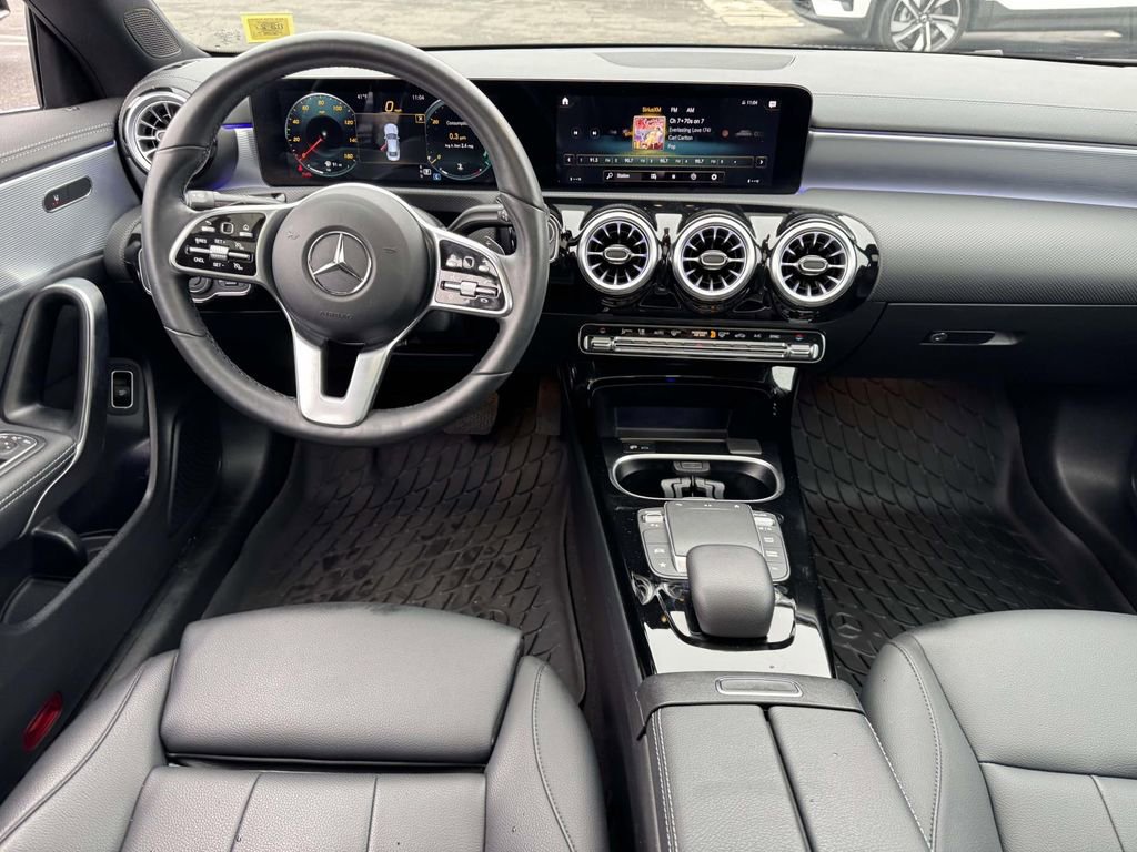 Used 2022 Mercedes-Benz CLA 250 4MATIC image 11