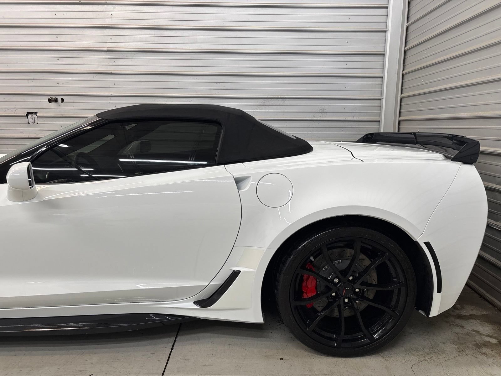 Used 2019 Chevrolet Corvette Grand Sport w/ Carbon Flash Badge Package RWD image 7