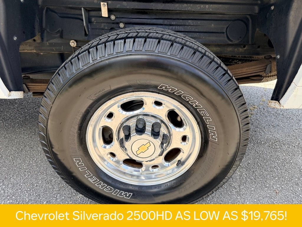 Used 2007 Chevrolet Silverado 2500 W/T w/ LS Package AWD/4WD image 29