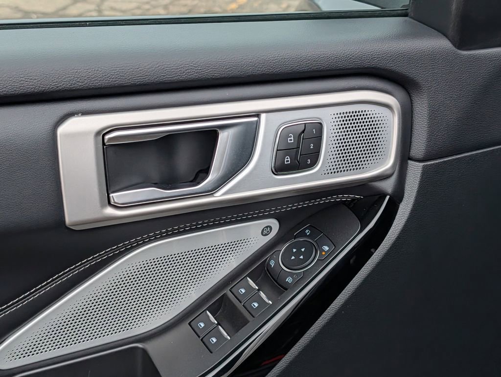 Certified 2024 Ford Explorer ST w/ Equipment Group 401A AWD/4WD image 17