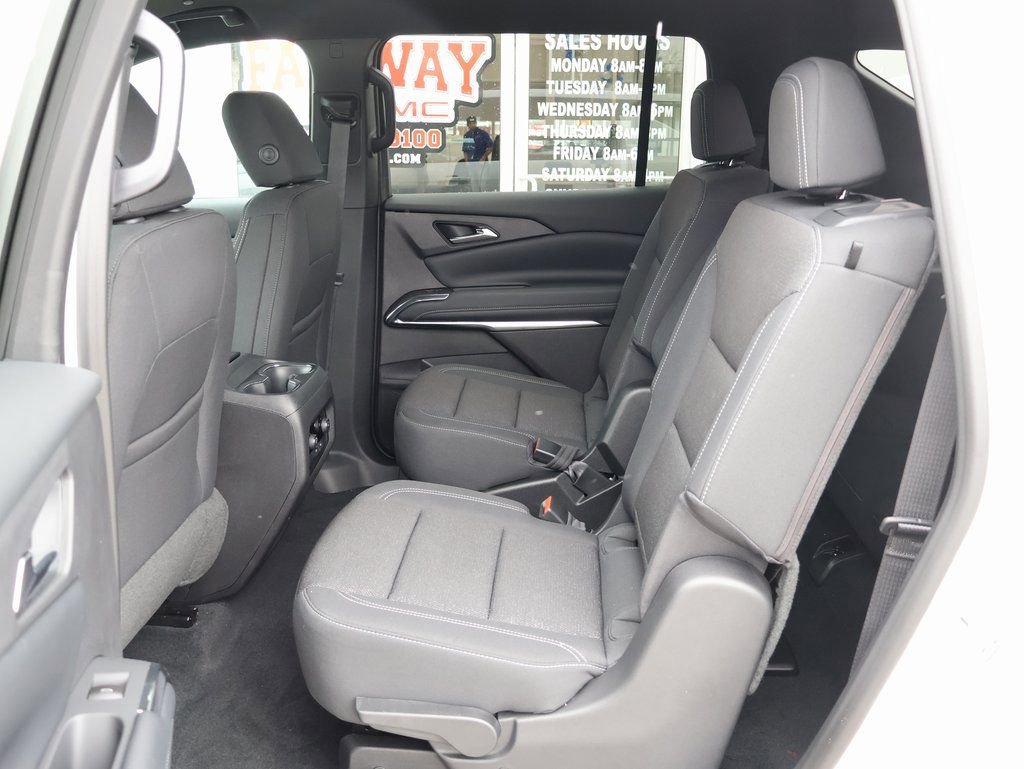 New 2026 Chevrolet Traverse LT w/ Midnight/Sport Edition image 24