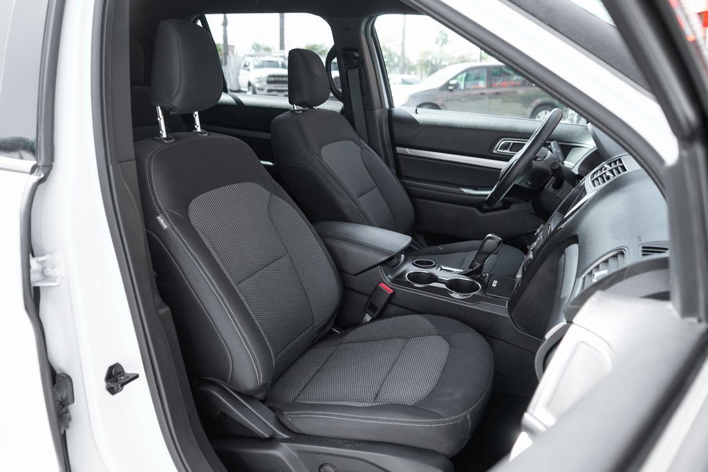 Used 2019 Ford Explorer XLT w/ Equipment Group 201A image 33