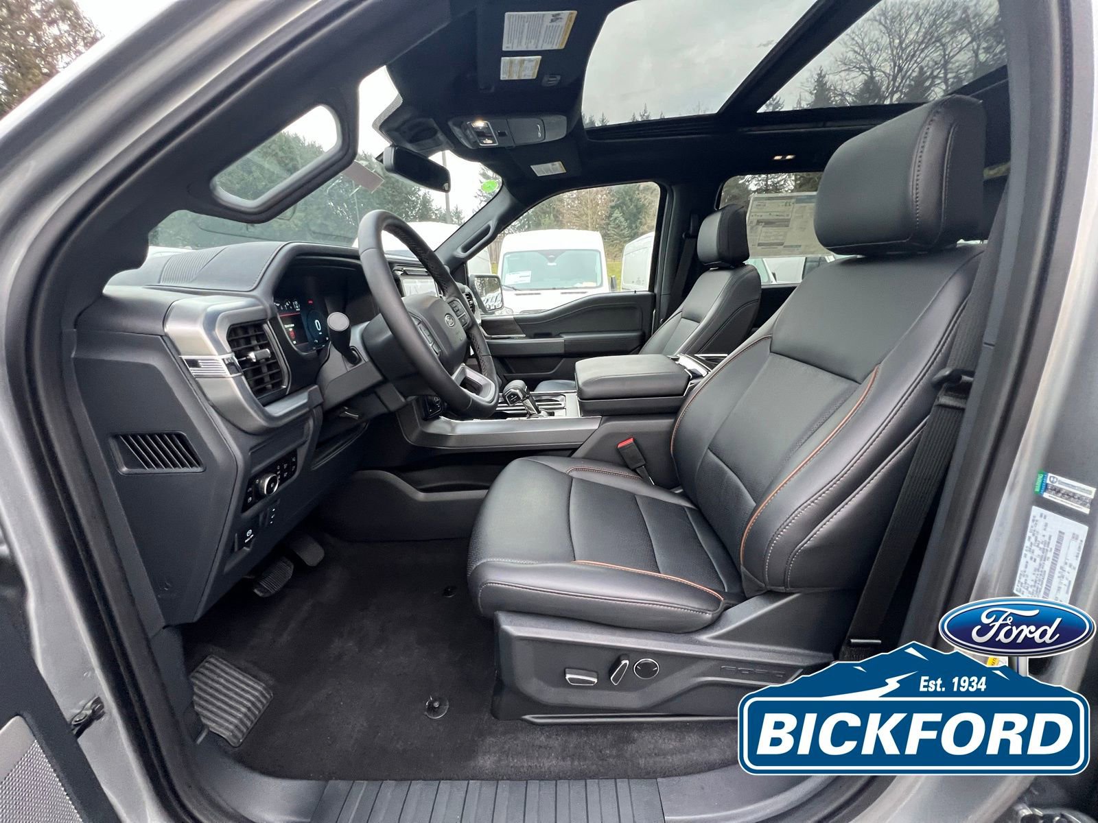 New 2025 Ford F150 Lariat w/ Equipment Group 502A High image 11