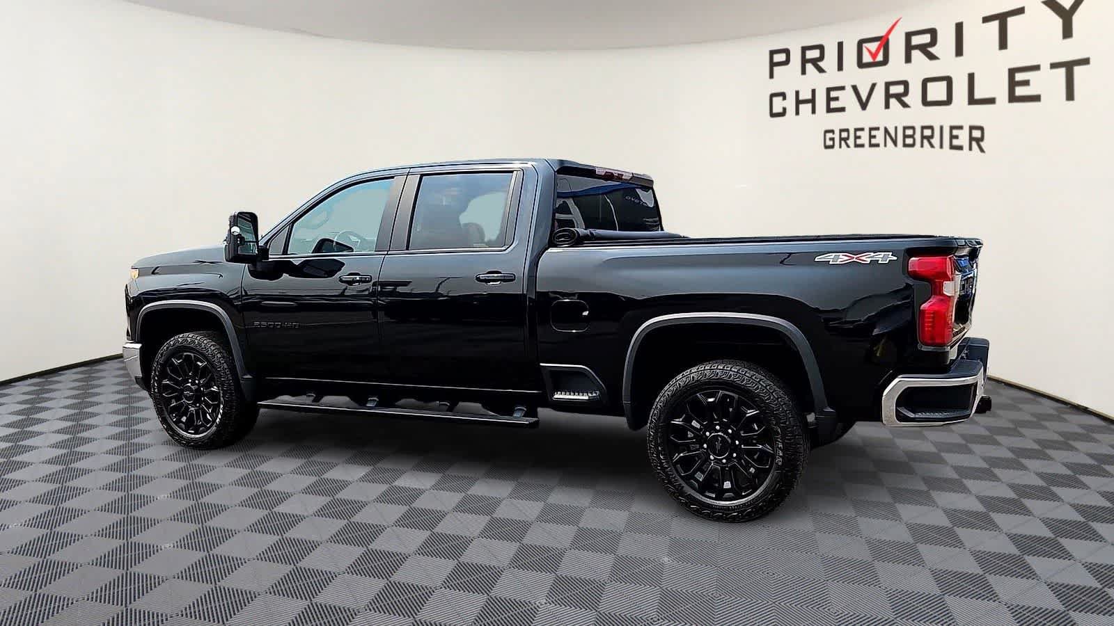 Used 2024 Chevrolet Silverado 2500 LT w/ All Star Edition AWD/4WD image 6