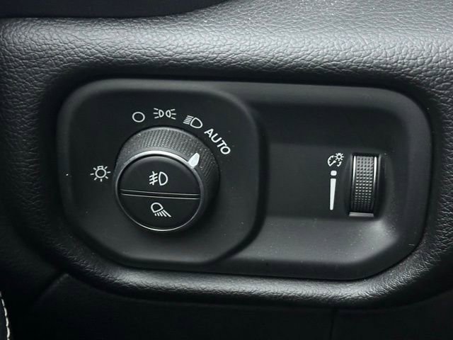 Used 2024 RAM 2500 Big Horn w/ Bed Utility Group image 18