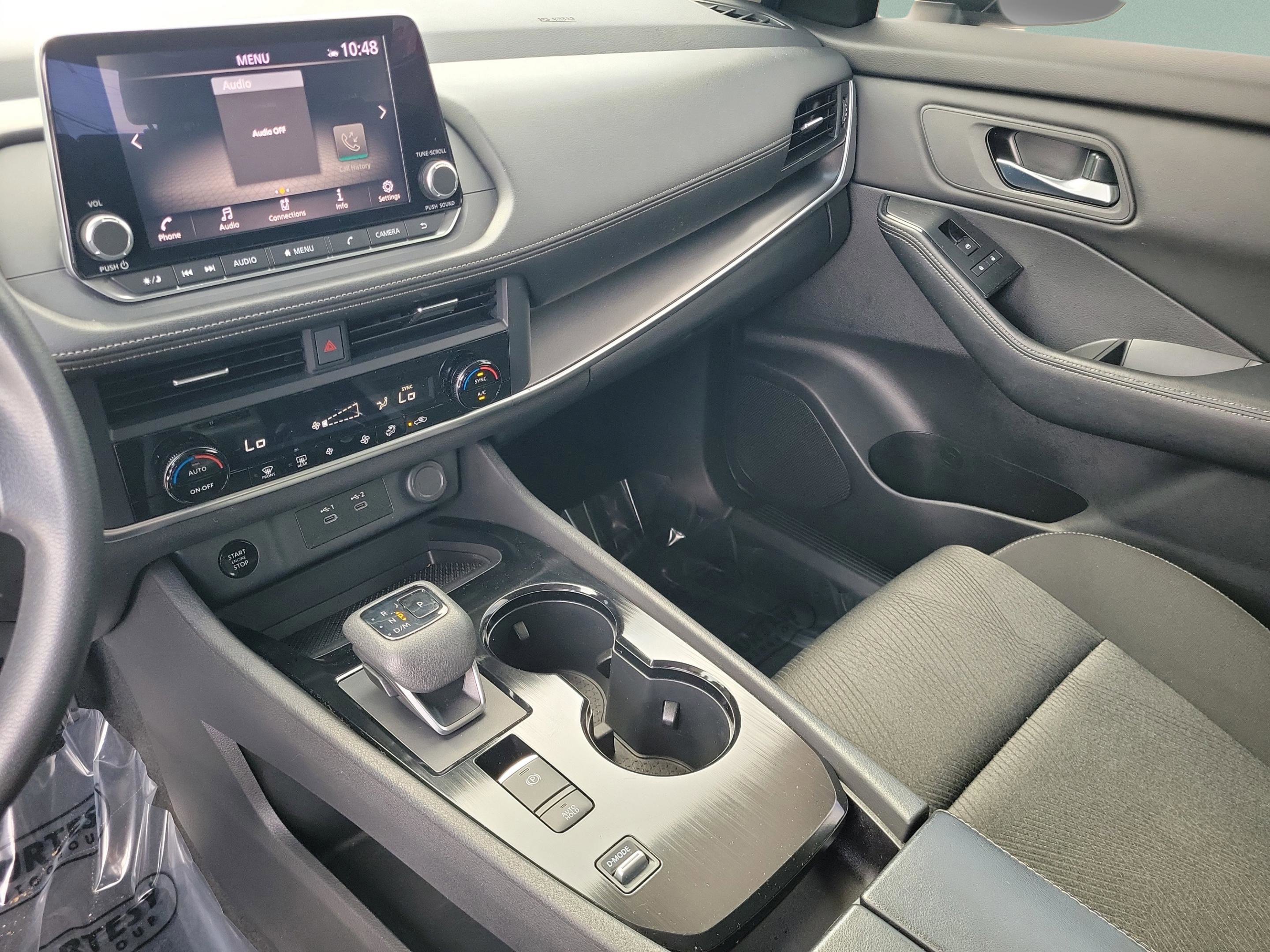 Certified 2024 Nissan Rogue SV image 36