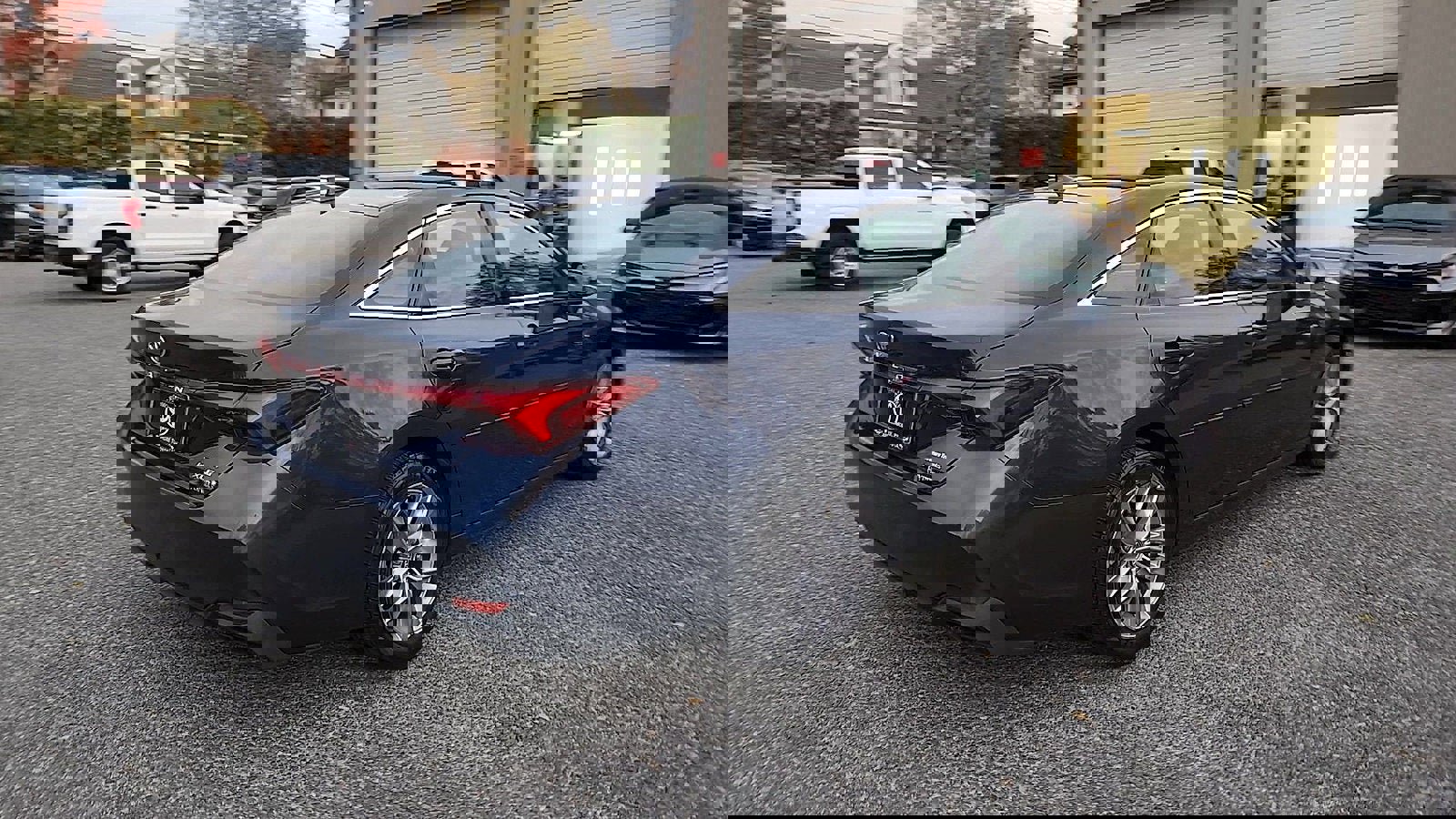 Certified 2019 Toyota Avalon XLE image 8