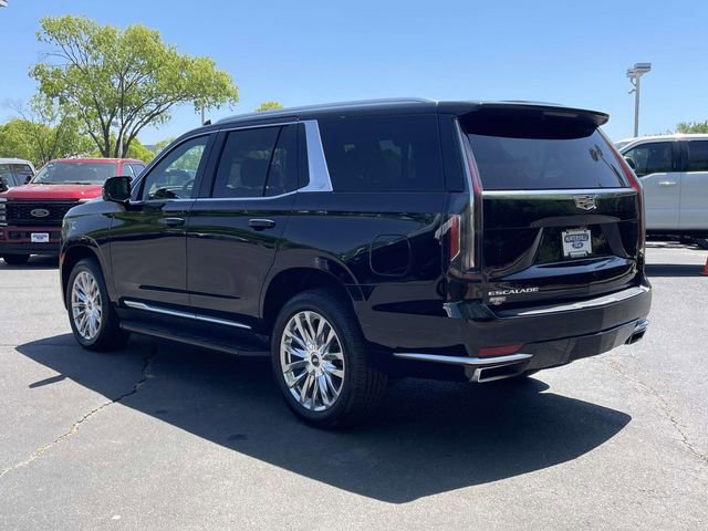 Used 2023 Cadillac Escalade Premium Luxury AWD/4WD image 4