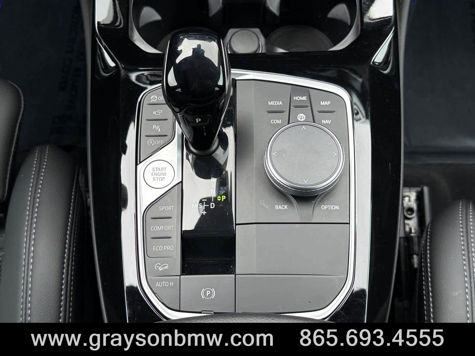 Used 2025 BMW X4 xDrive30i AWD/4WD image 23