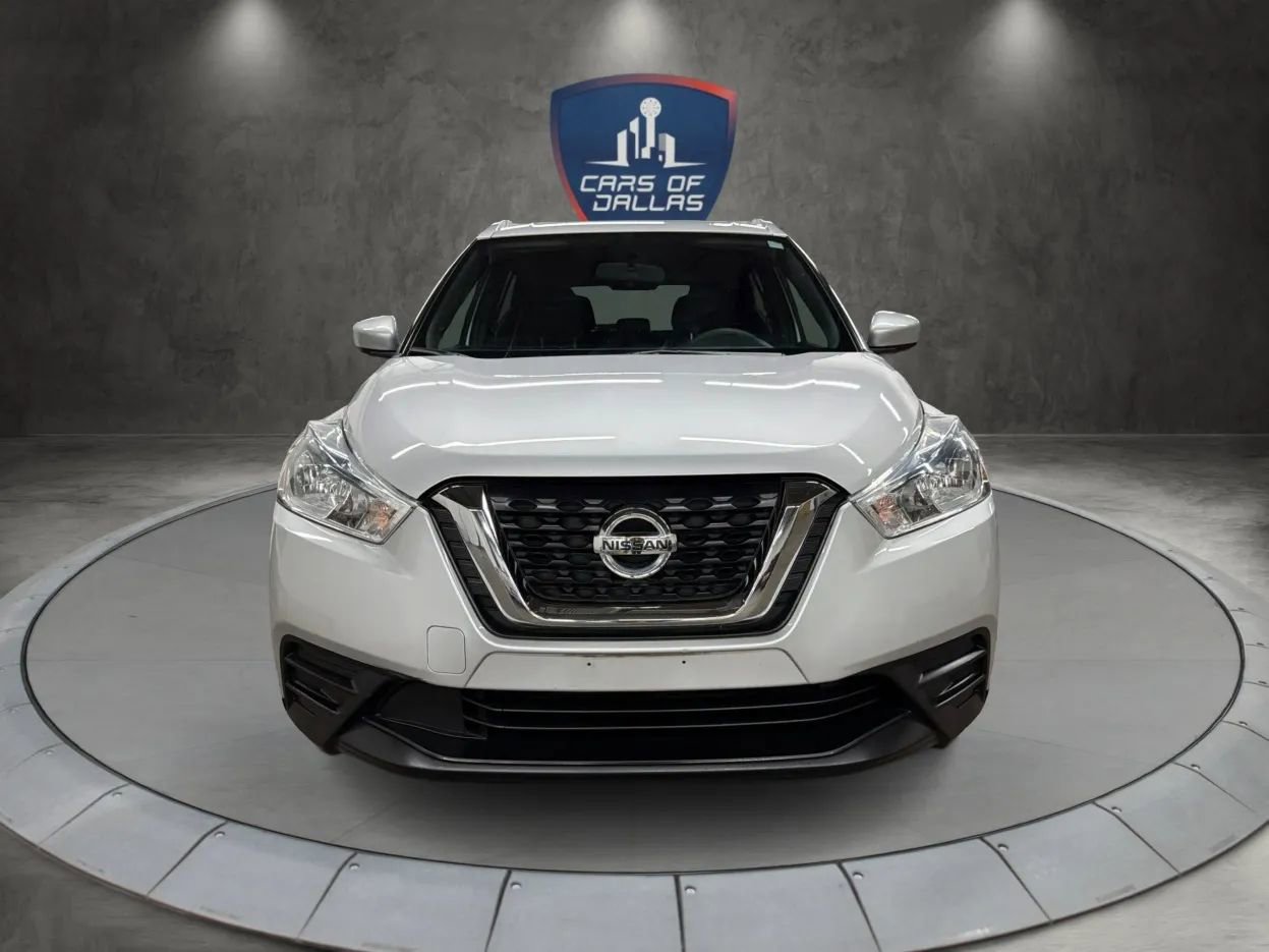 Used 2019 Nissan Kicks SV image 8