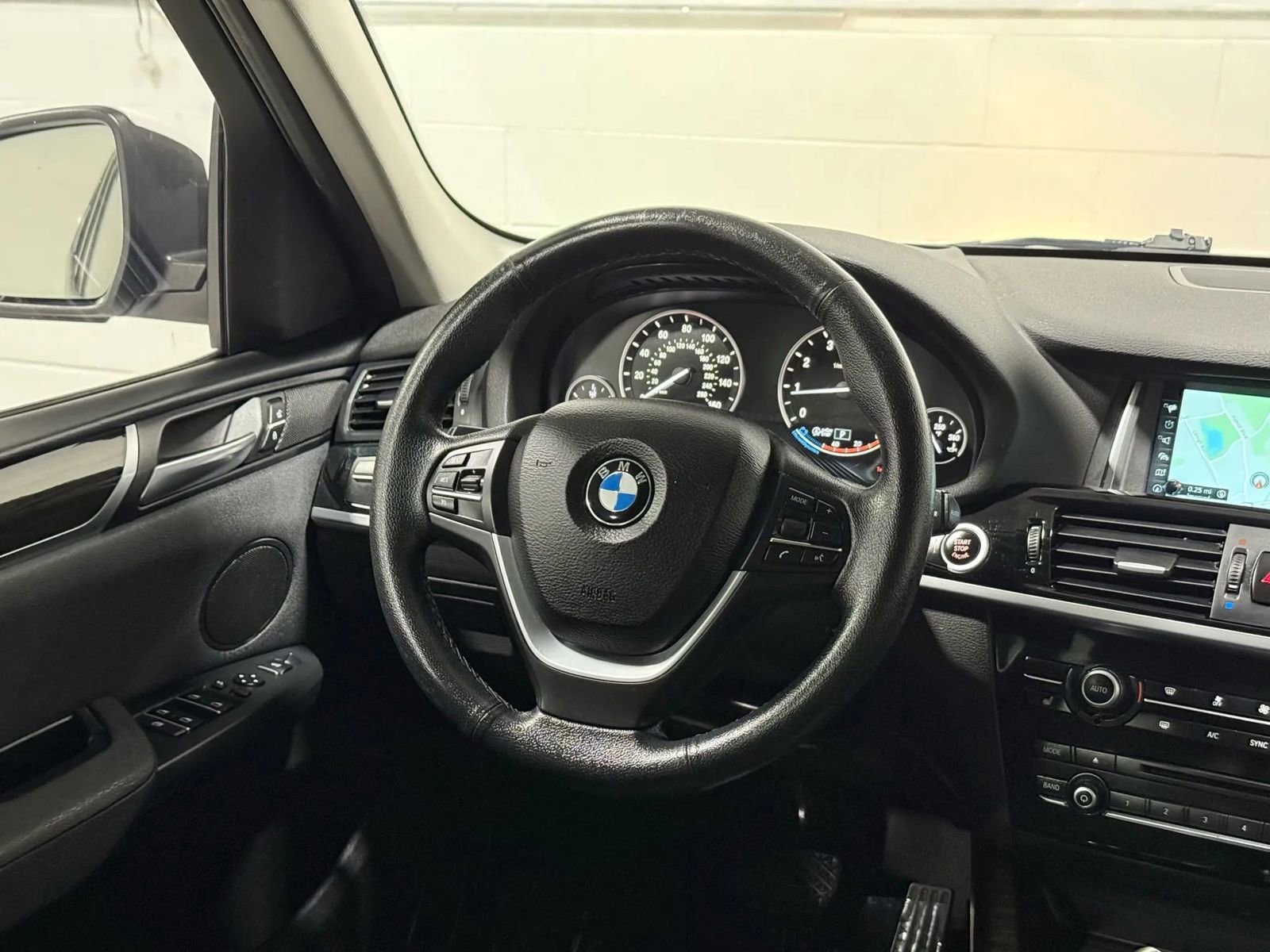 Used 2017 BMW X3 xDrive28i image 17