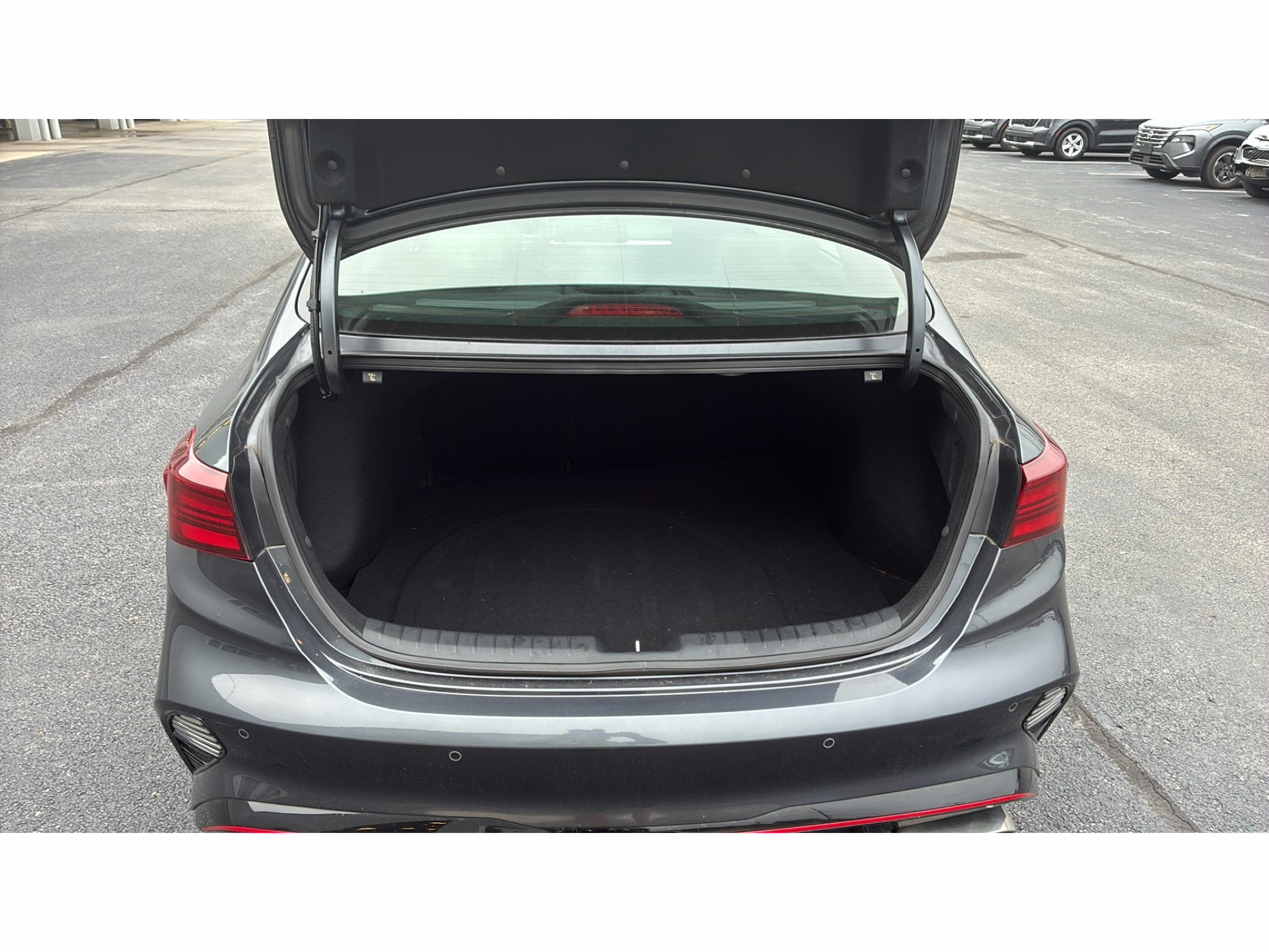 Used 2023 Kia Forte GT w/ GT2 Package FWD image 9