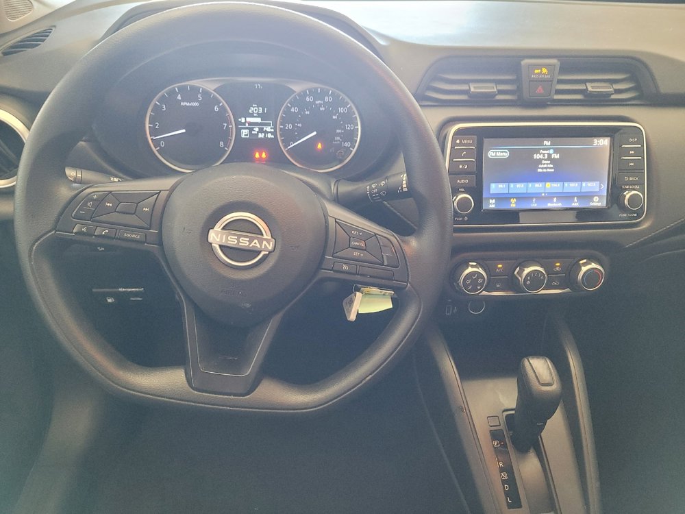 Used 2025 Nissan Versa S w/ Trunk Package image 22