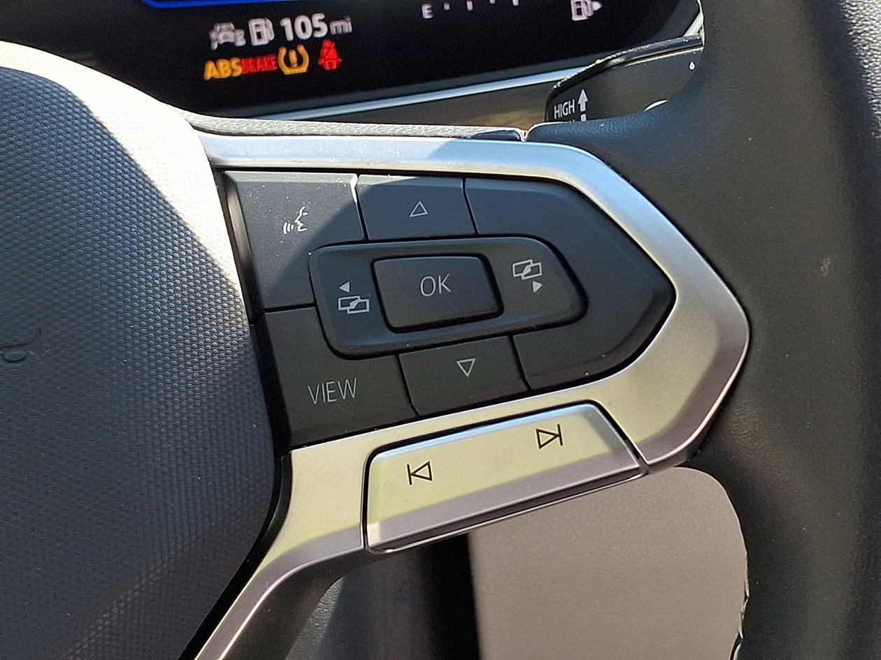 Certified 2024 Volkswagen Tiguan SE FWD image 21
