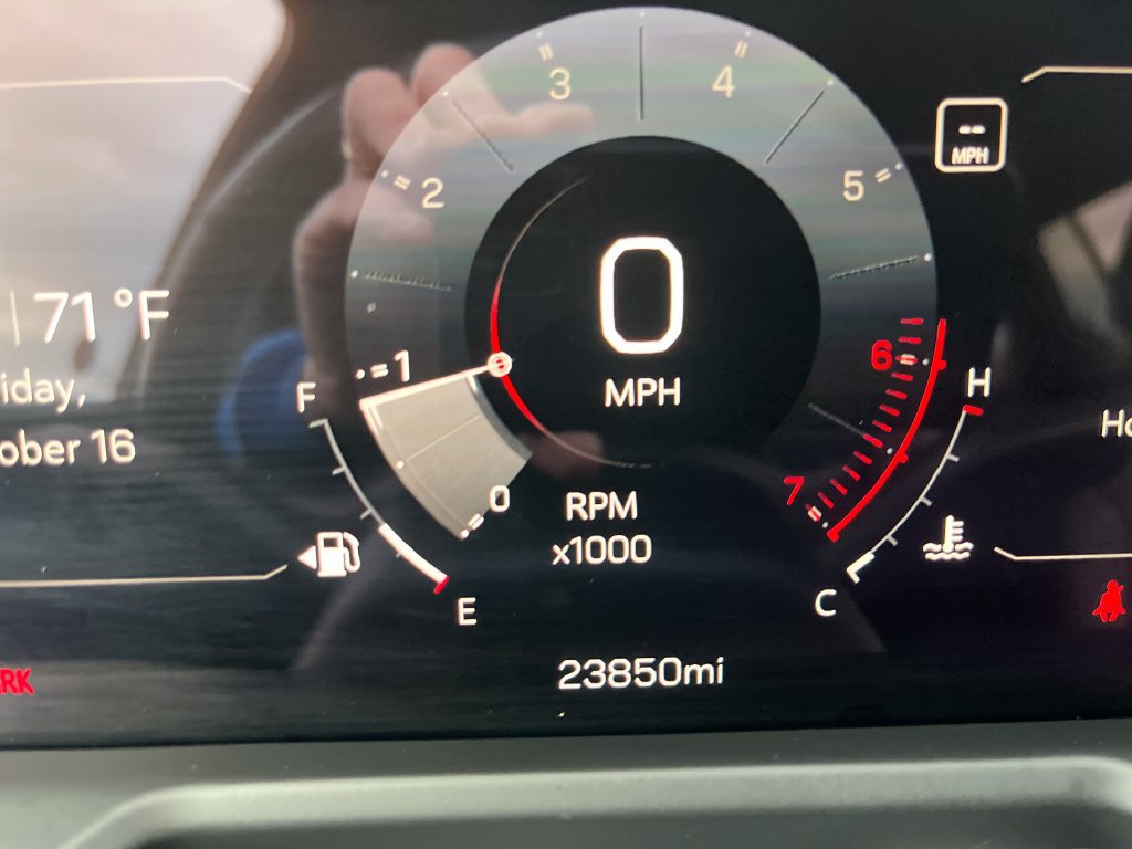 Used 2026 GMC Acadia Elevation w/ Elevation Premium Package FWD image 16