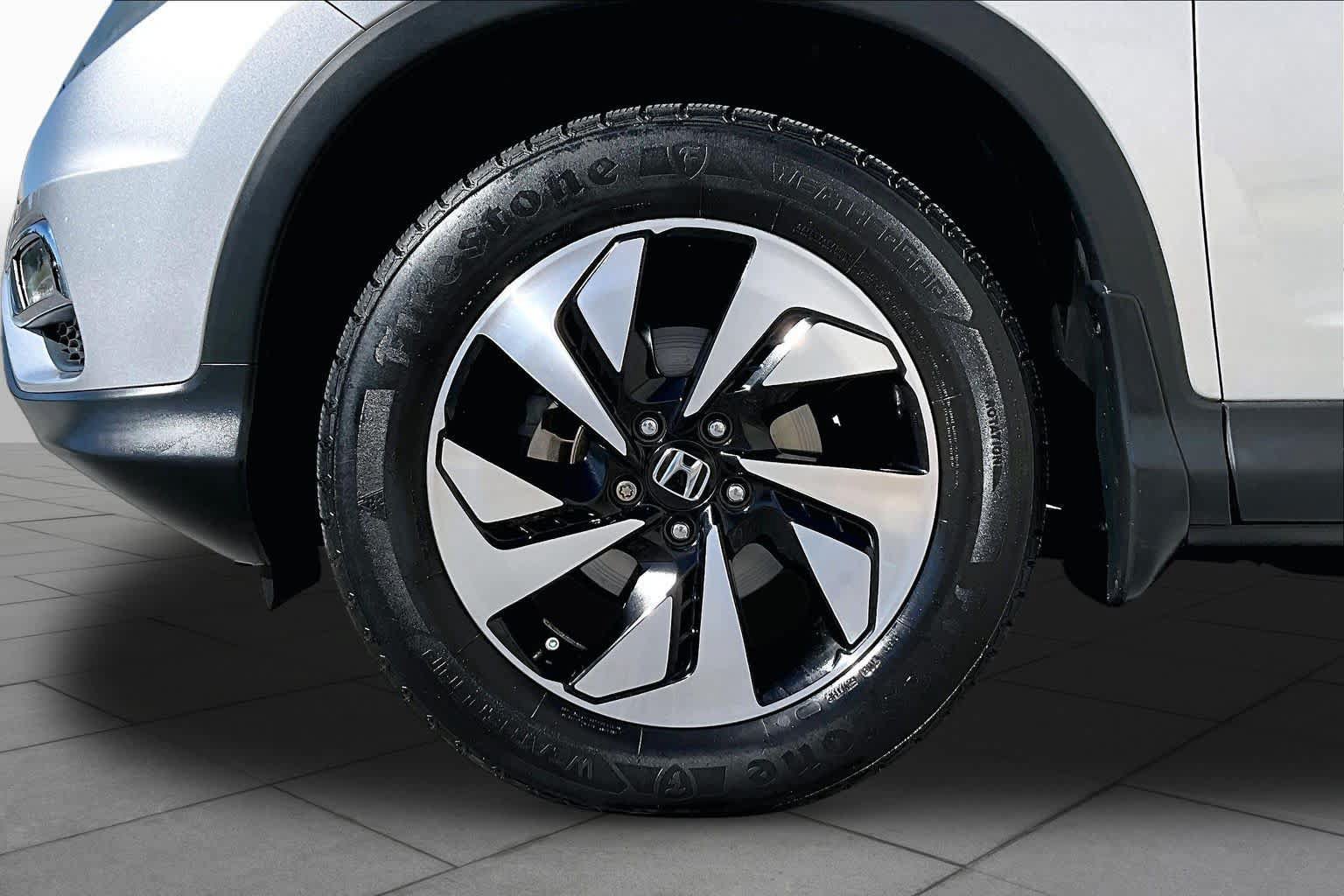 Used 2015 Honda CR-V Touring image 10