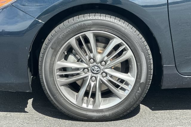 Certified 2017 Toyota Camry SE FWD image 29