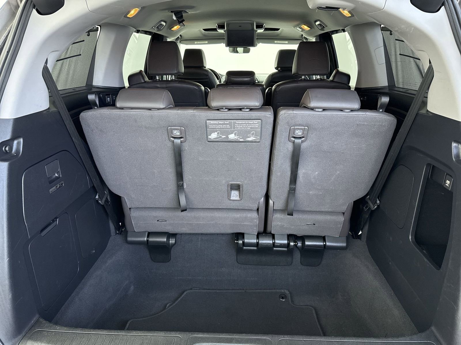 Used 2020 Honda Odyssey Elite image 39
