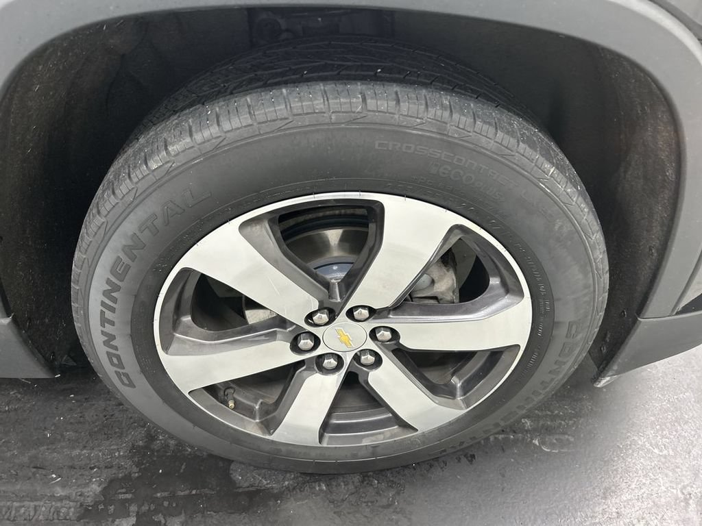 Used 2022 Chevrolet Traverse LT w/ LT Premium Package AWD/4WD image 8