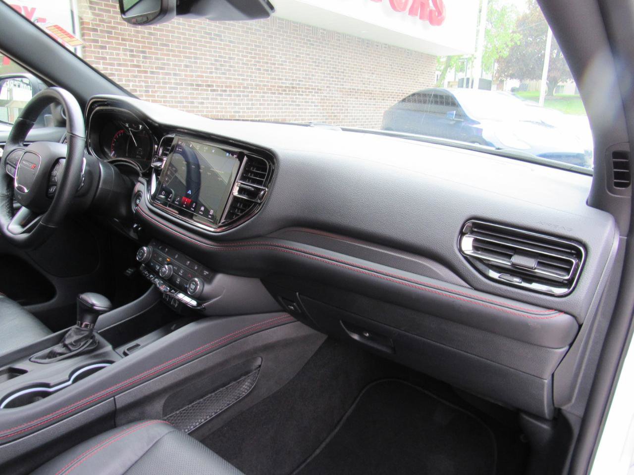 Used 2025 Dodge Durango GT AWD/4WD image 34