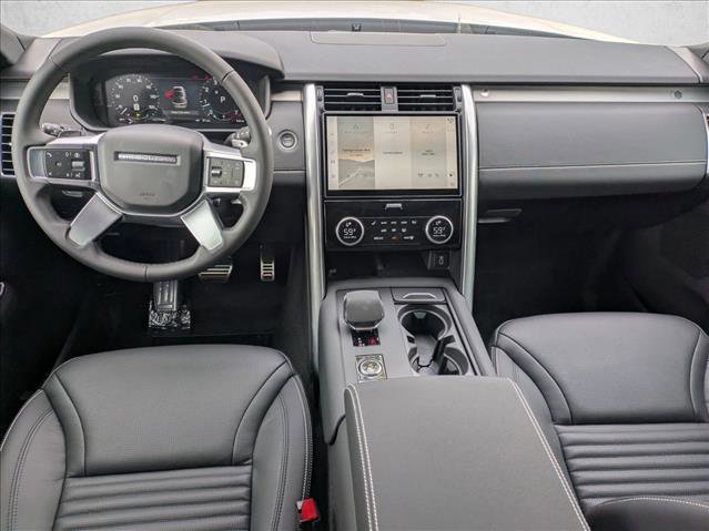 New 2026 Land Rover Discovery Limited Edition image 15
