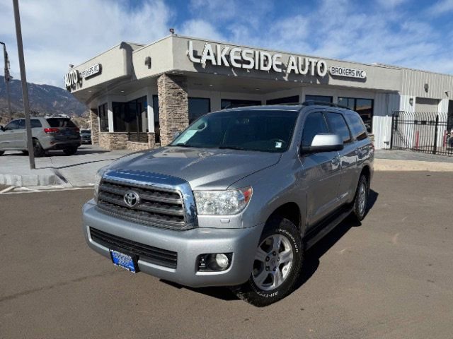 Used 2017 Toyota Sequoia SR5 w/ Premium Package