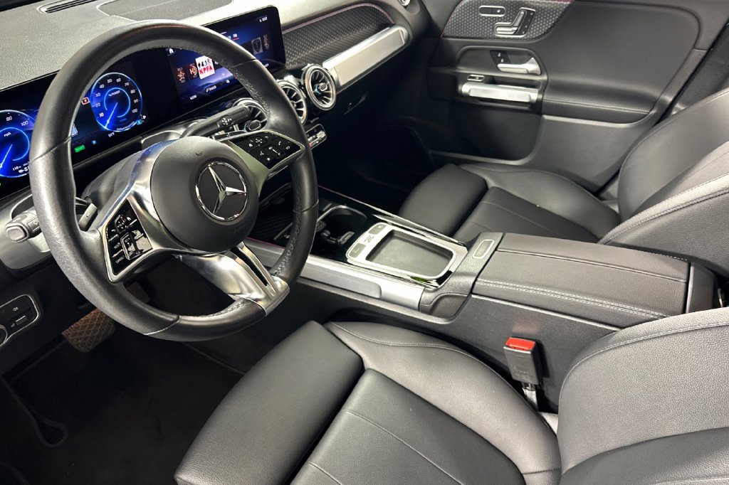 Certified 2024 Mercedes-Benz EQB 250+ image 11