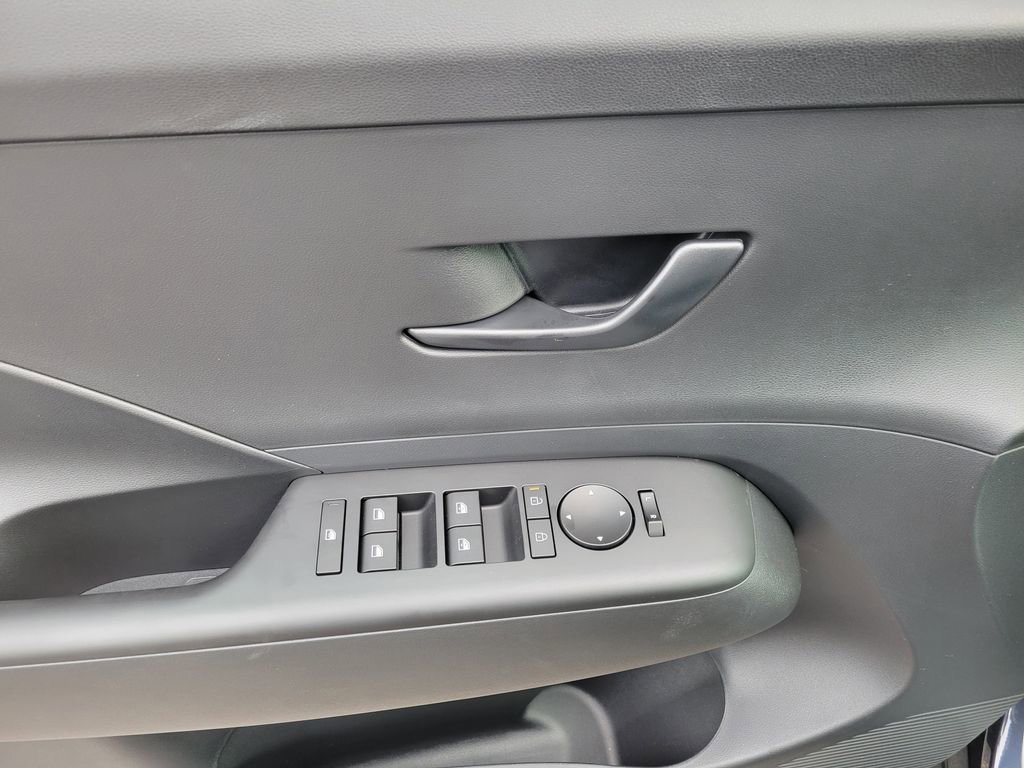 Used 2026 Hyundai Kona SEL Sport image 8