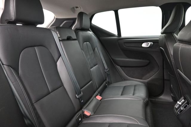 Used 2023 Volvo XC40 B5 Plus w/ Protection Package Premier AWD/4WD image 33