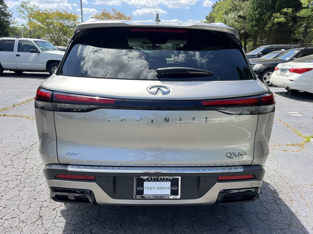 Used 2023 INFINITI QX60 Luxe w/ Vision Package AWD/4WD image 4