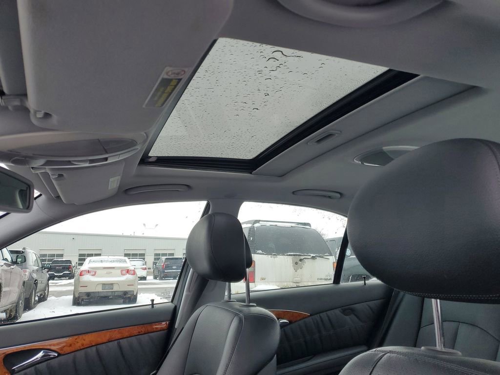 Used 2006 Mercedes-Benz E 350 4MATIC Sedan image 6