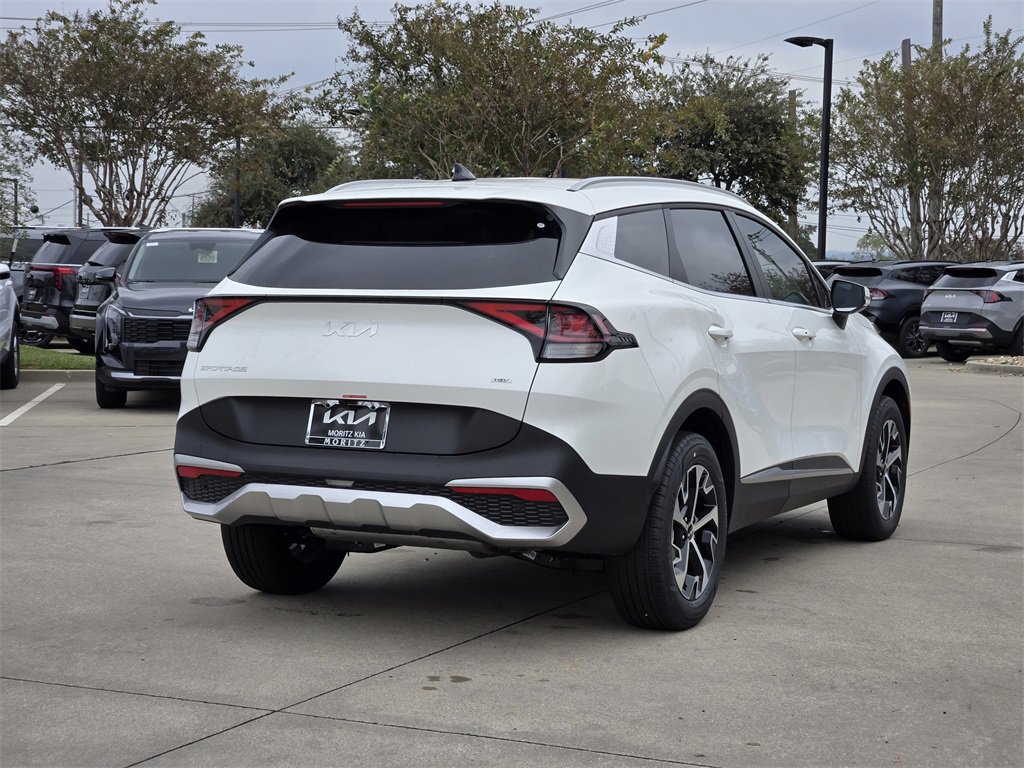 New 2025 Kia Sportage EX image 4