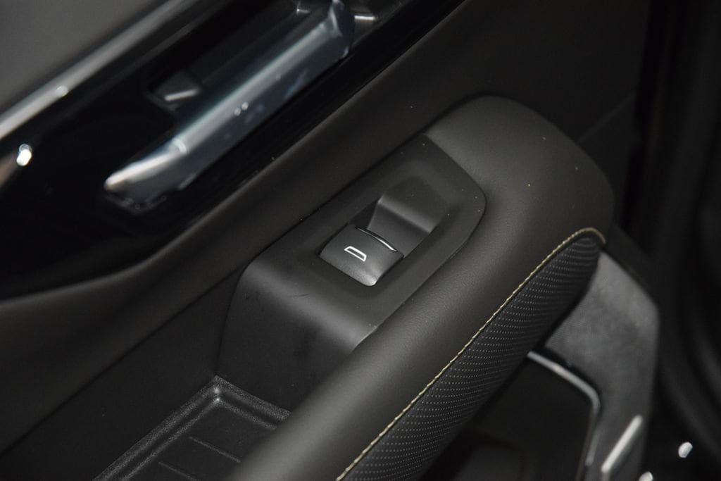 New 2026 Chevrolet Suburban Premier AWD/4WD image 48
