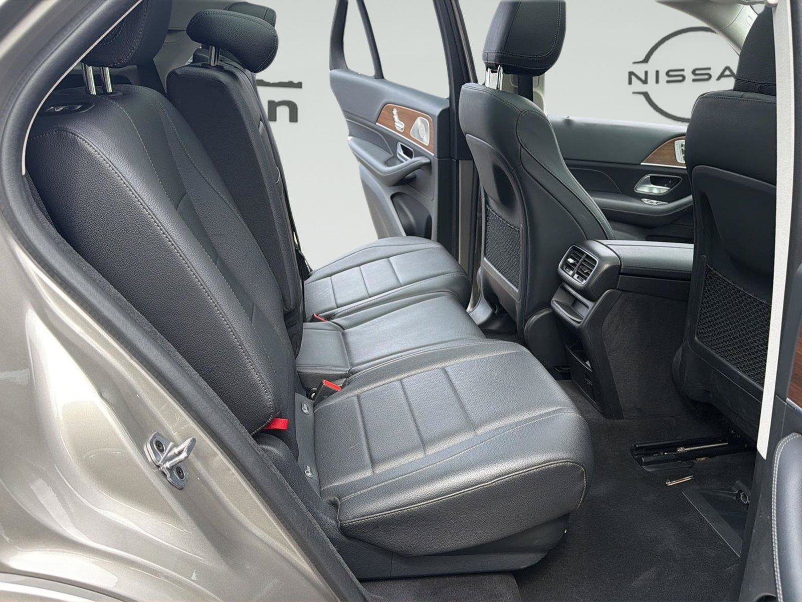 Used 2023 Mercedes-Benz GLE 350 4MATIC w/ AMG Line Exterior image 34